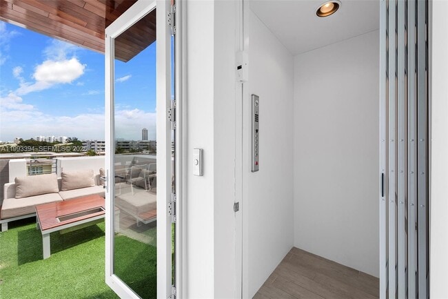 Building Photo - 41 N Shore Dr