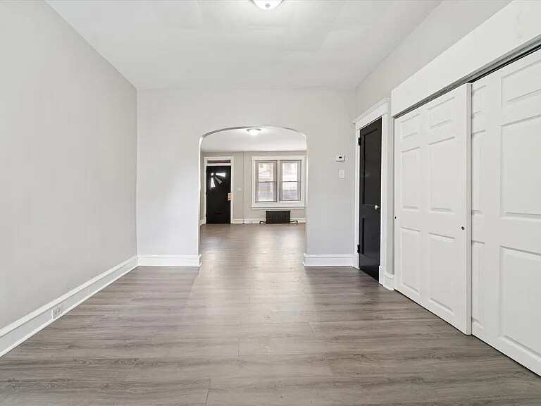 Building Photo - 5706 Delancey St