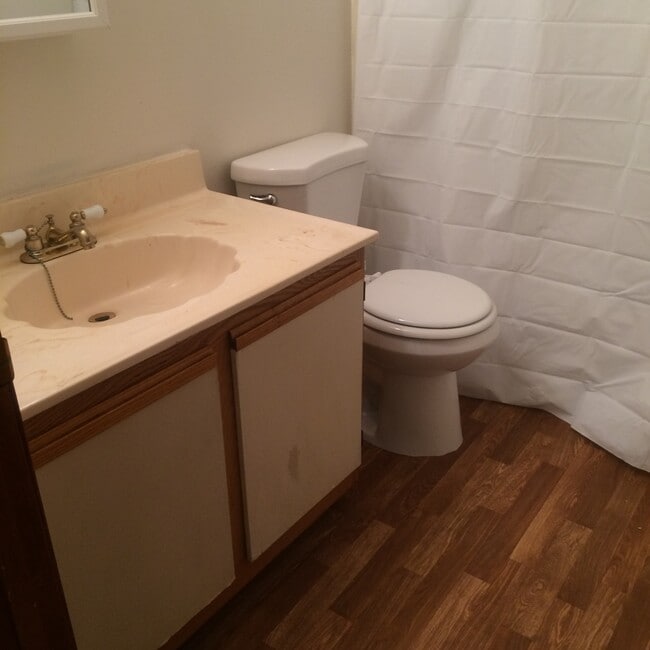 Building Photo - 168 Mulloy Rd