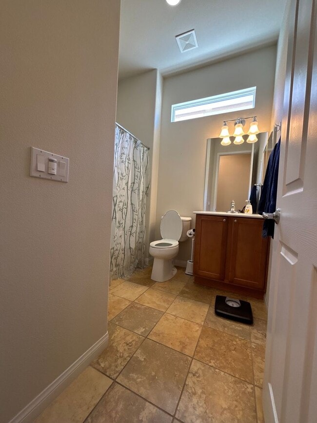 Building Photo - Del Web Rental 2 Bedroom