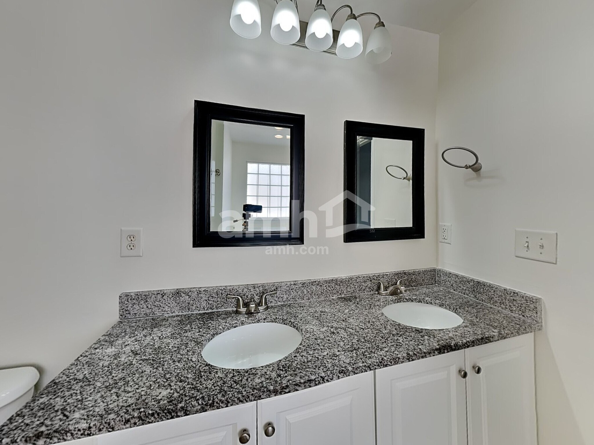 Building Photo - 5006 Lazy Day Ln