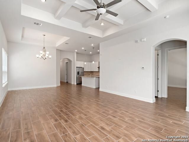 Building Photo - 530 Carriage House