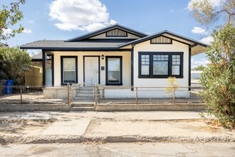 Building Photo - 331 San Emidio St