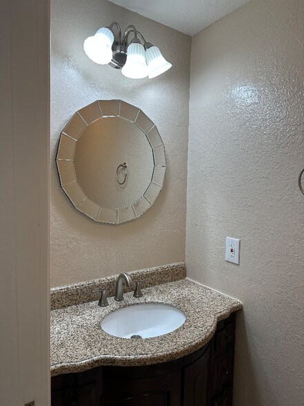 Building Photo - 11452 Garden Terrace Dr