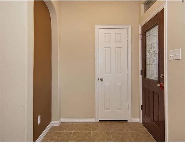 Building Photo - 1516 Grassy View Dr