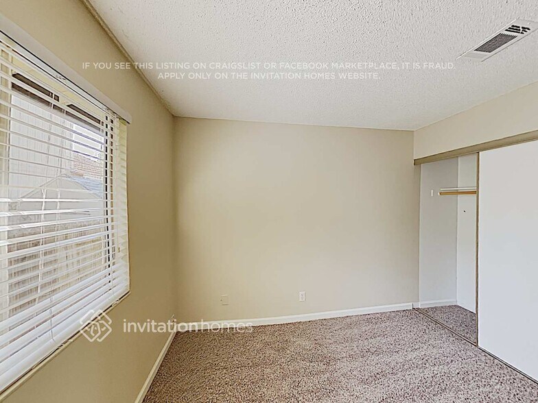 Building Photo - 143 Edinburgh Way