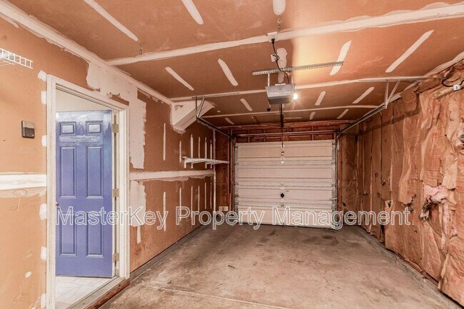 Building Photo - 104 Taylor Glen Dr