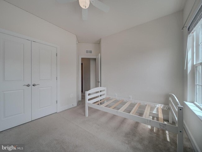 Building Photo - 8832 Englewood Farms Dr