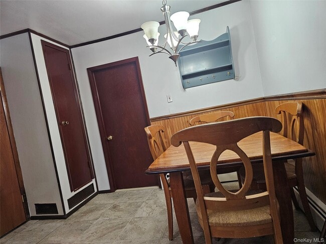 Building Photo - 1110 NY-211