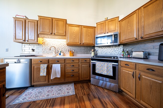 Building Photo - 18904 Inca Ave