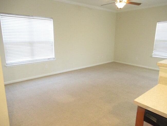 Building Photo - 1666 Ruger Dr