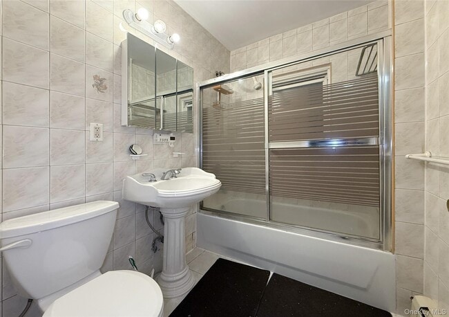 Building Photo - 80-30 160th St