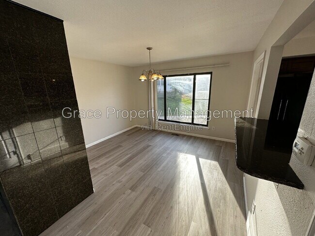 Building Photo - 24 Mountain Shadows Ct