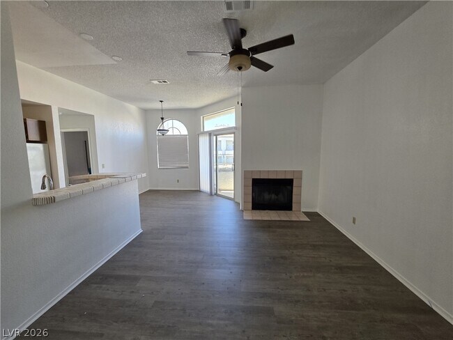 Building Photo - 3150 N Soft Breezes Dr
