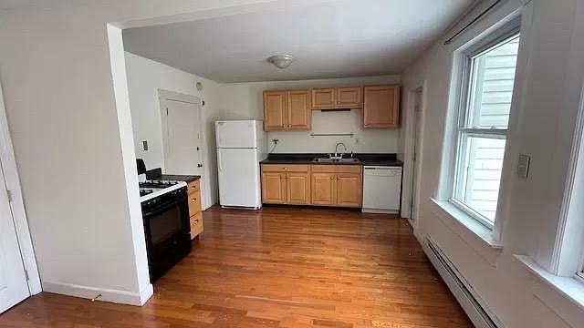 Building Photo - 428 2nd St