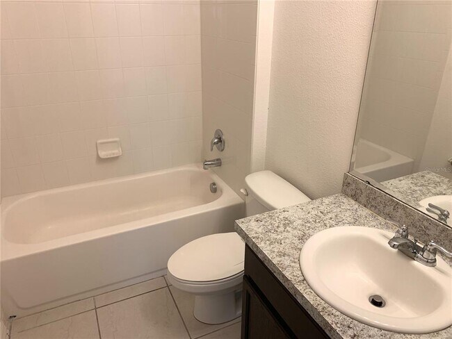 Building Photo - 4848 Rockvale Dr