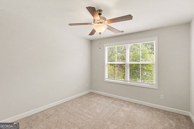 Building Photo - 545 Cresentry Brook