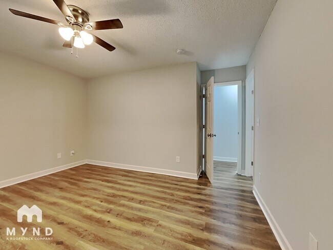 Building Photo - 2314 Hope Valley Ln