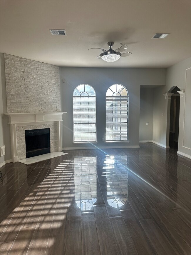 Building Photo - 3206 Cherry Bark Oak Dr