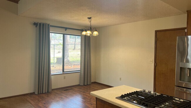 Building Photo - Two Bedroom Two bath home with attached Ga...