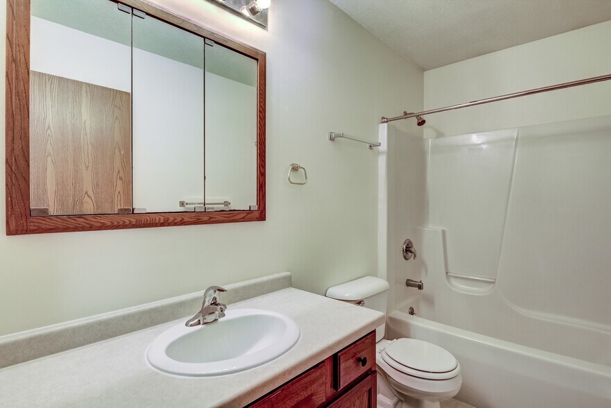 Building Photo - 1403 Glenn Pl