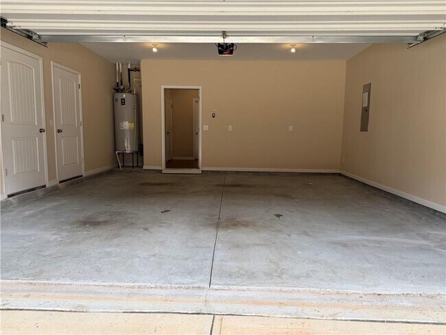 Building Photo - 3487 New Fawn Ln
