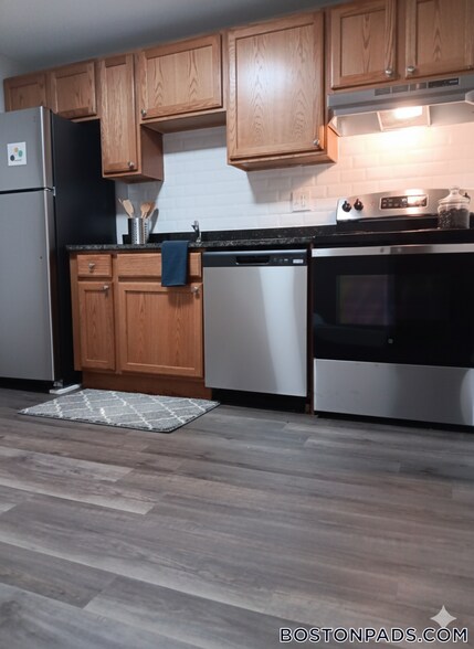 Building Photo - 47 Princeton St