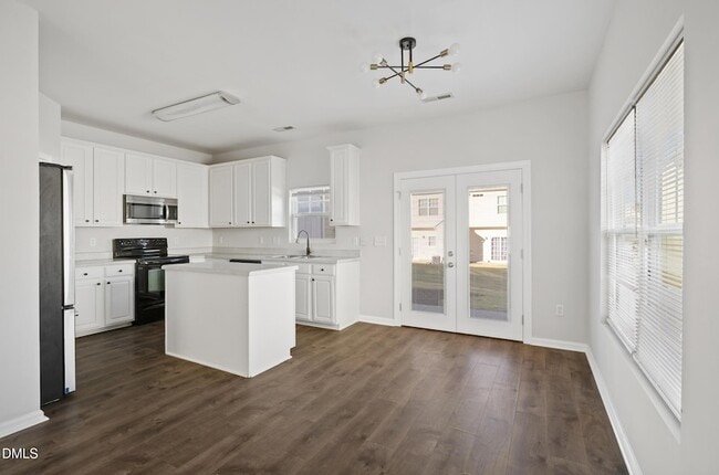 Building Photo - 1304 Cozart St