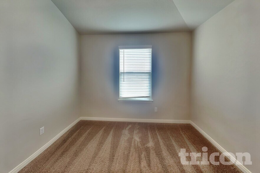 Building Photo - 5806 Nyla Wy