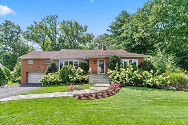 Building Photo - 199 Winding Brook Rd