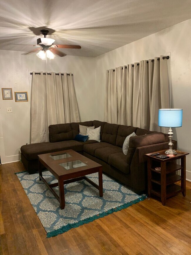 Building Photo - 3BR 2BA HOUSE FOR LEASE in Baton Rouge - C...