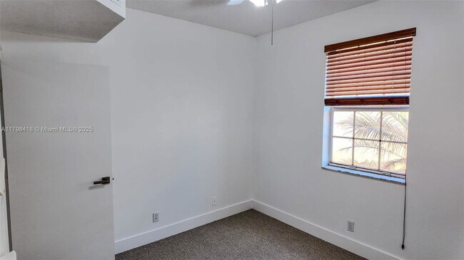 Building Photo - 1477 Barcelona Way