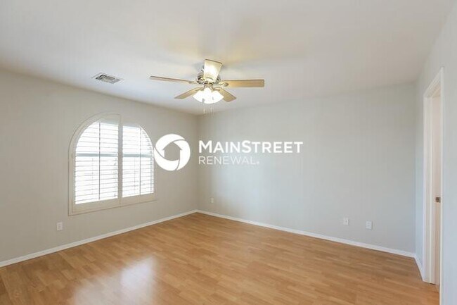 Building Photo - 5 Bedroom Pet-Friendly Home in MESA, AZ with Main Street Renewal