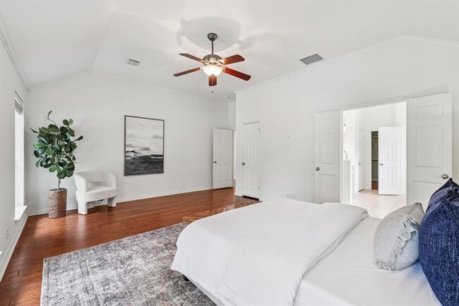 Building Photo - 10113 Cassandra Dr