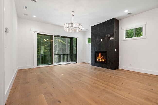 Building Photo - Modern 5-bedroom, 5-bathroom home in Durham