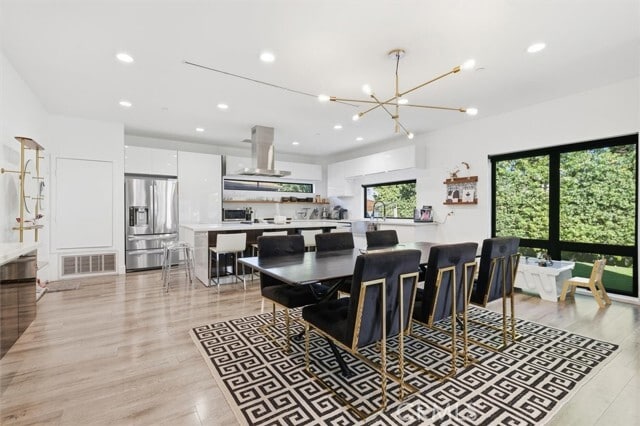 Building Photo - 5487 Blanco Way