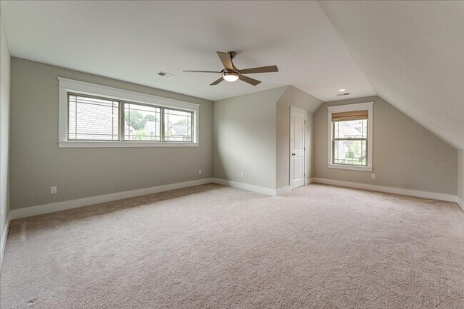 Building Photo - Beautiful, 5 bedroom Ooltewah Home!