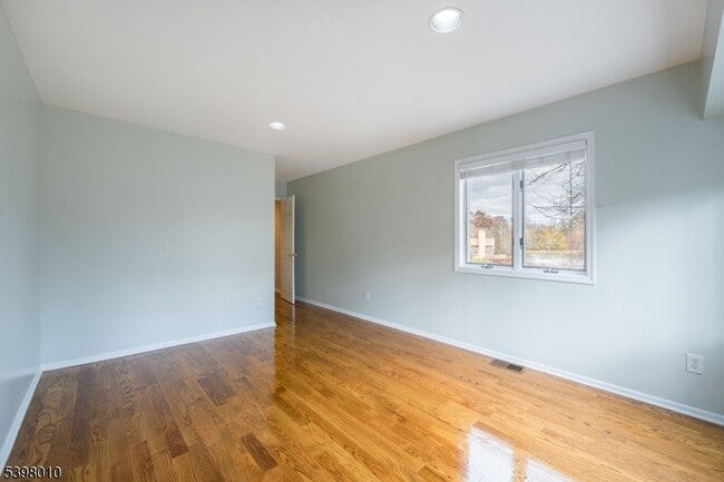 Building Photo - 1 Avery Ct