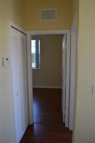 Building Photo - 11823 SW 152nd Ct