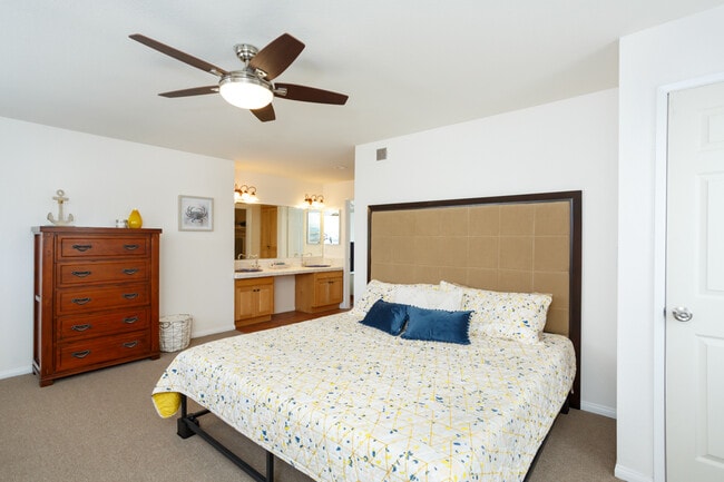 Building Photo - 718 Ensenada Ct