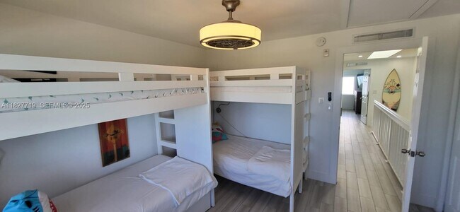 Building Photo - 1550 S Ocean Dr