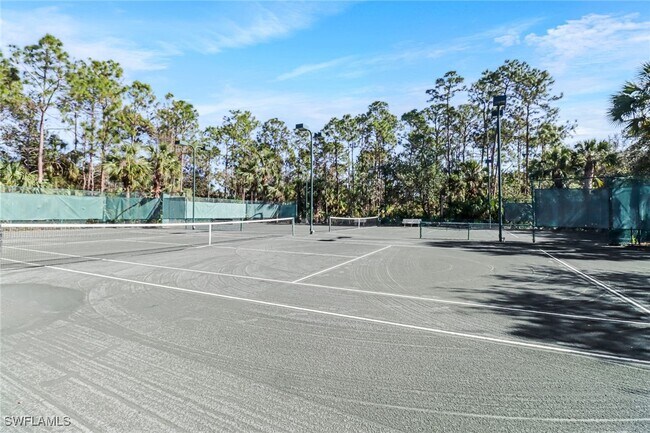 Building Photo - 1664 Tarpon Bay Dr S