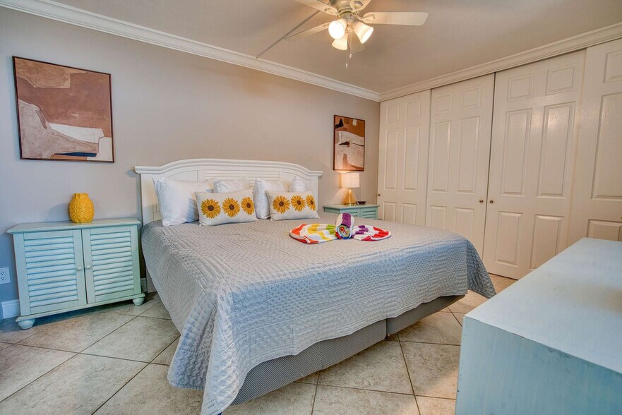 Building Photo - 27954 Hickory Blvd