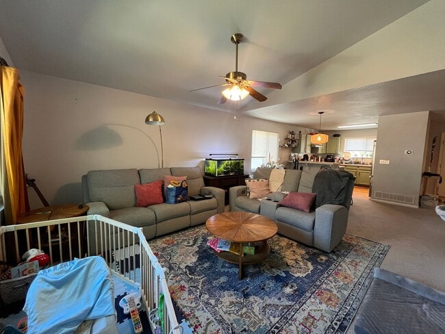 Building Photo - Fantastic Home in North Fort Collins