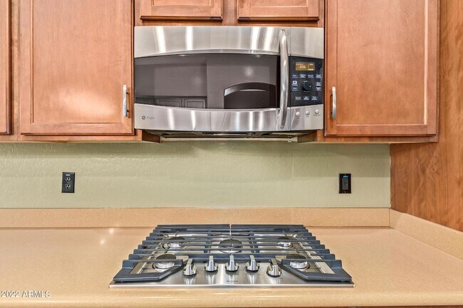 Building Photo - 3144 E Lynx Way