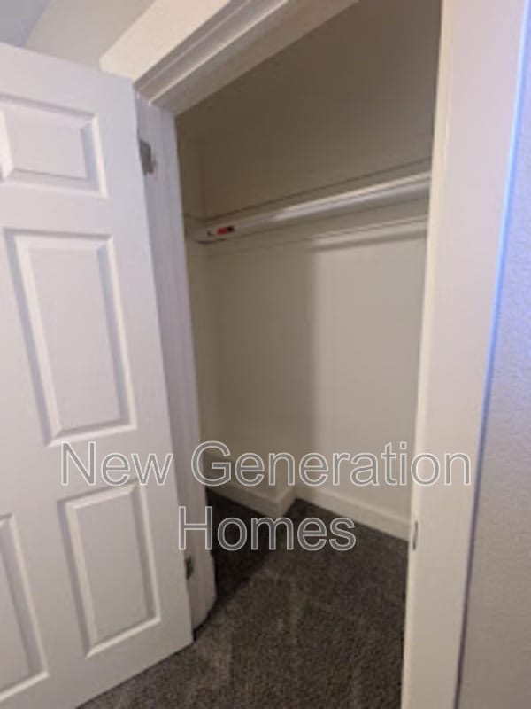 Building Photo - 920 Carteret Ave
