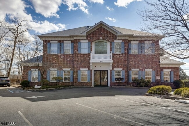 Building Photo - 803 Springfield Ave