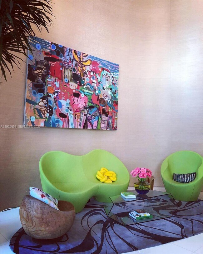 Building Photo - 501 NE 31st St