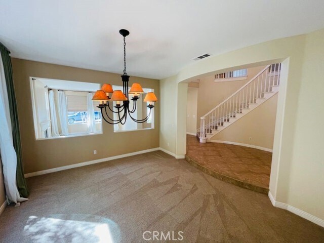 Building Photo - 1574 Glencrest Dr