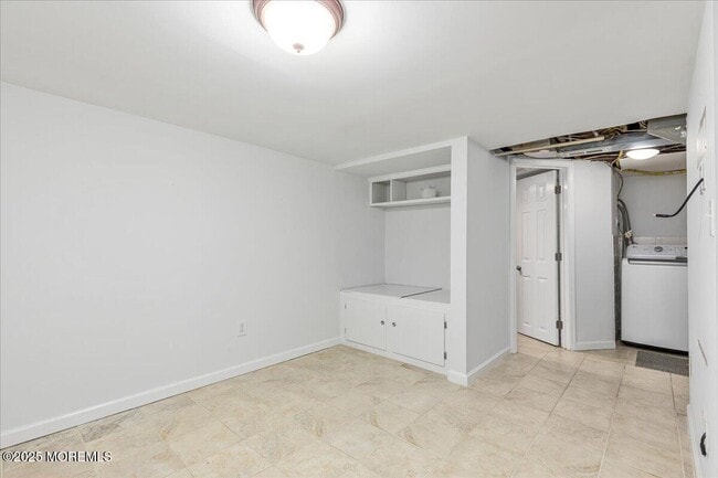 Building Photo - 14 Prospect Ave N